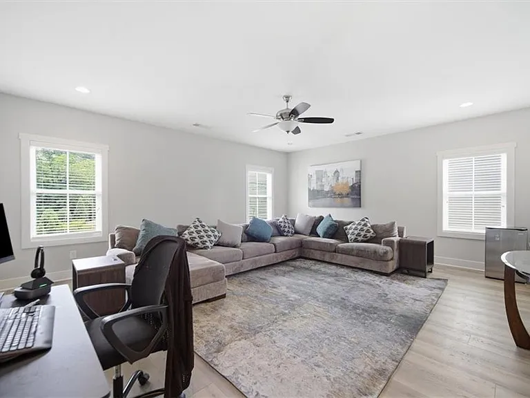 262 Dawson Dr — Photo 37