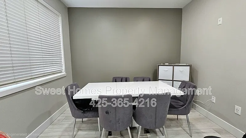 18250 NE 96th Way — Photo 3