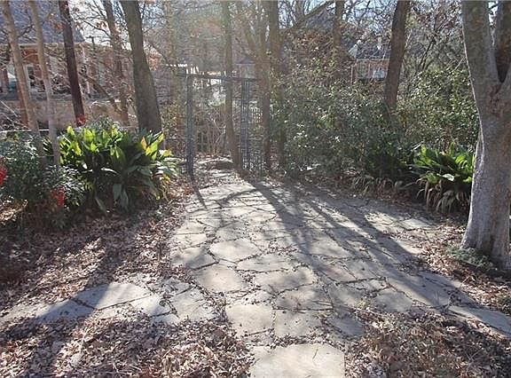 3rd image of 6406 Mountain Lake Ct