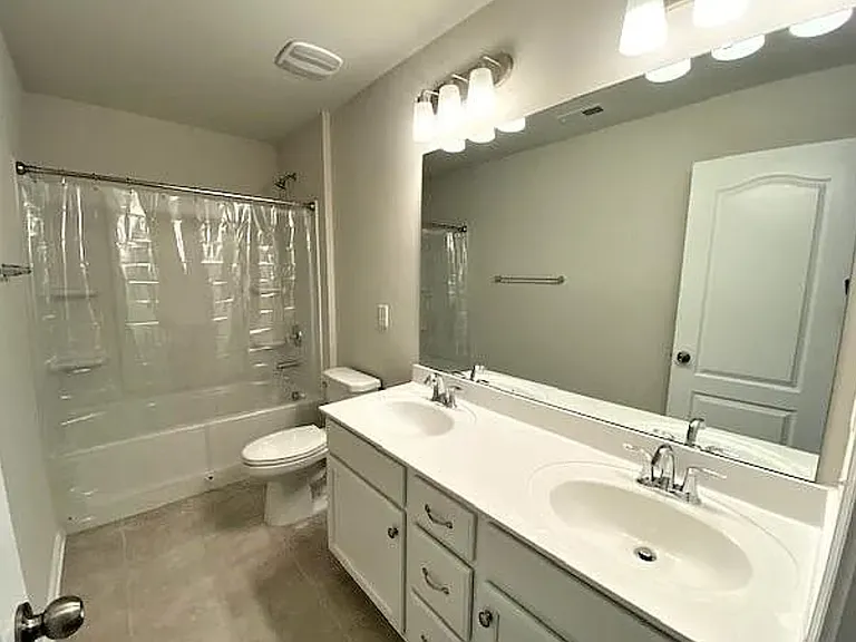 1048 Winnett Dr — Photo 13
