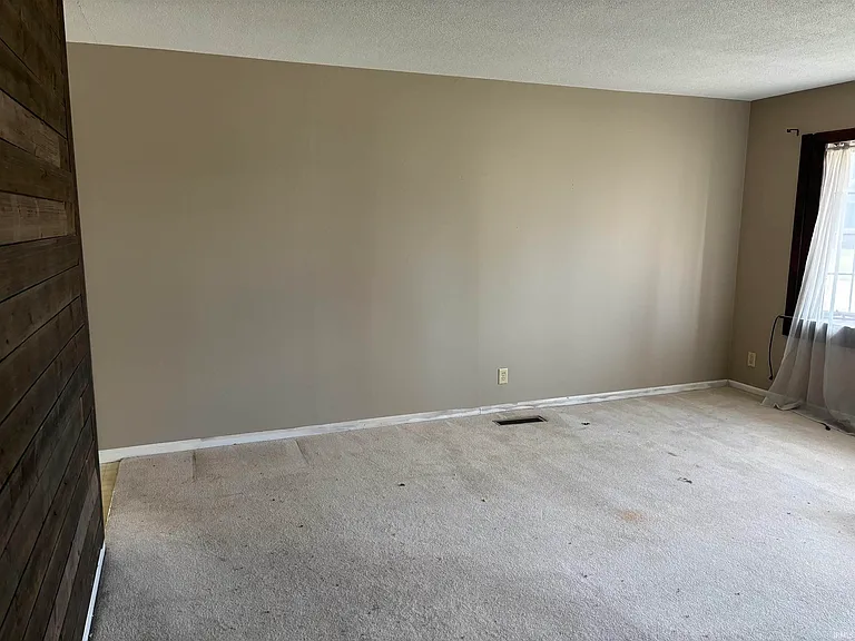 1609 Arlington Rd — Photo 4
