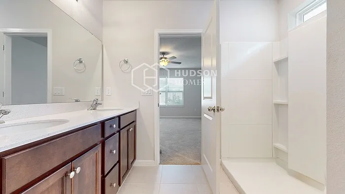 3839 Spruce Creek Dr — Photo 14