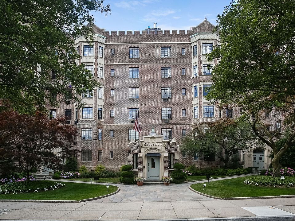 Front of 187 Garth Road