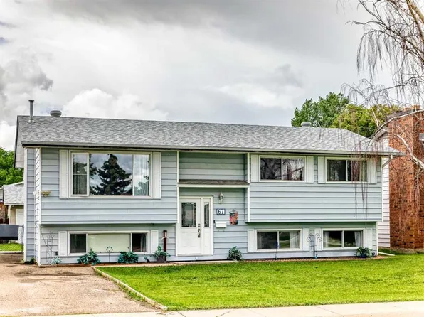 67 S Newcombe Cres, Red Deer, AB T4P 1T9