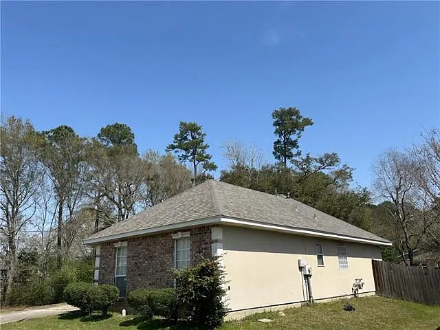 Building Photo - 102 Spartan Trace Blvd