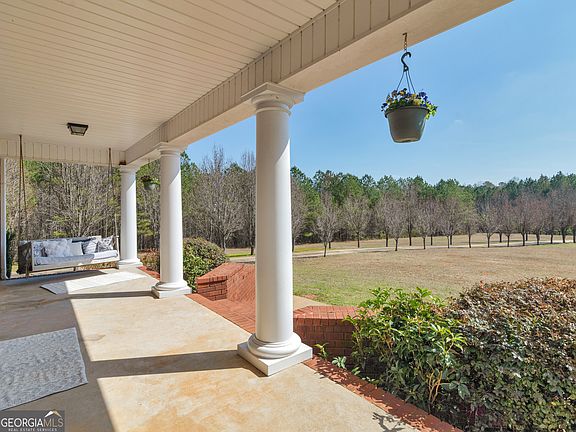 5th image of 1359 Jenkins Rd