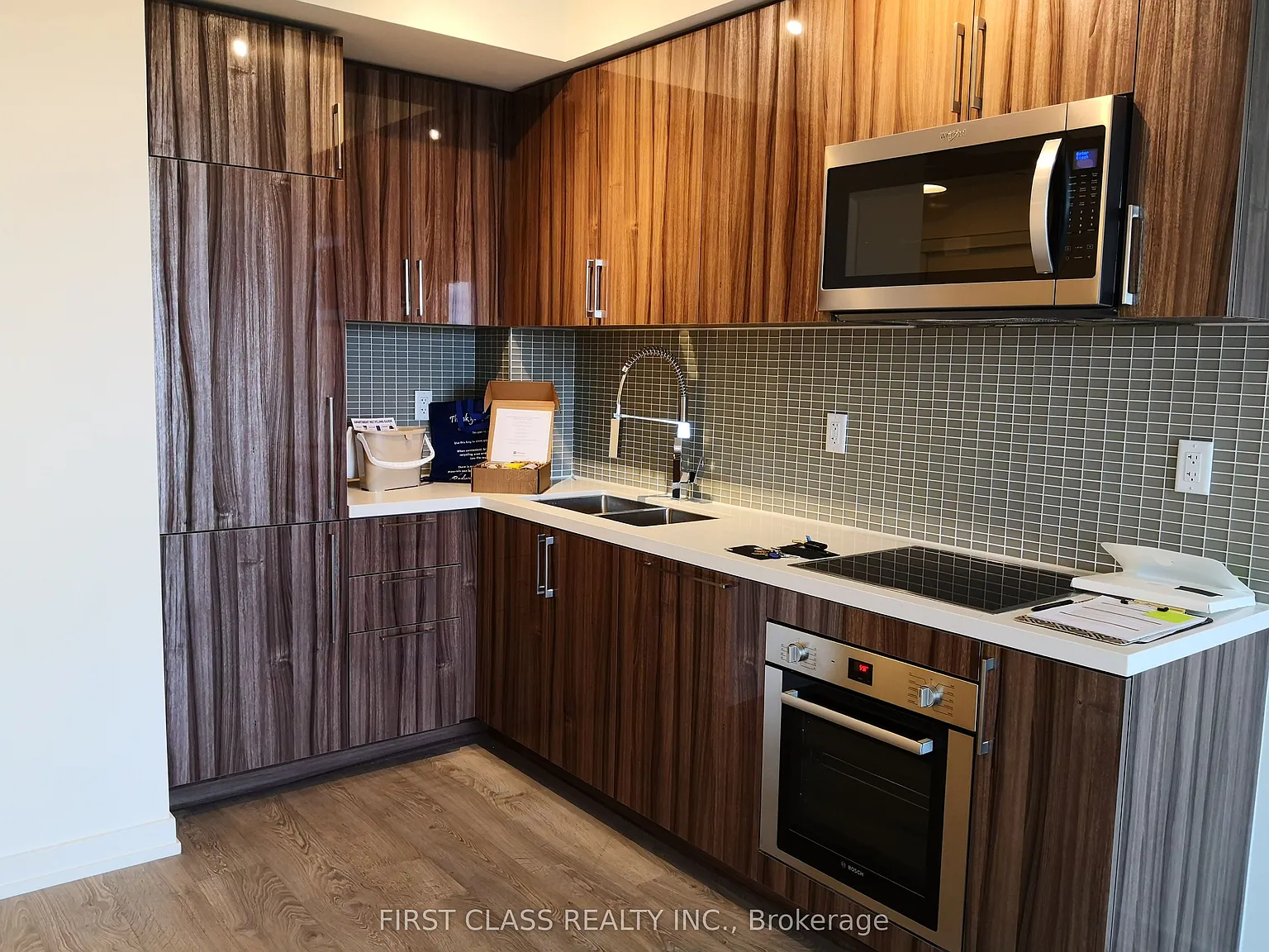 2 bed, $2,400 — Photo 1