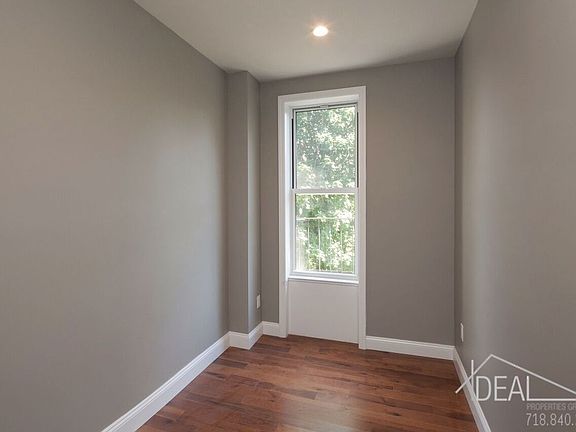 3rd image of 542A Hancock St APT 2