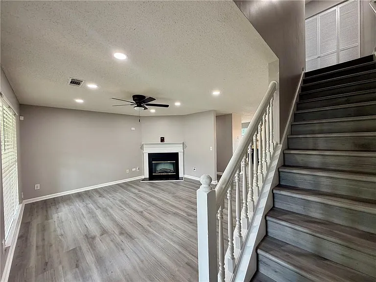 3354 Waggoner Ln — Photo 13