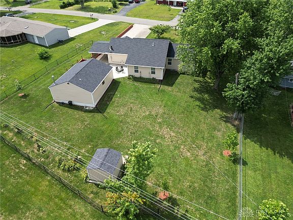 3rd image of 4084 Rushton Dr