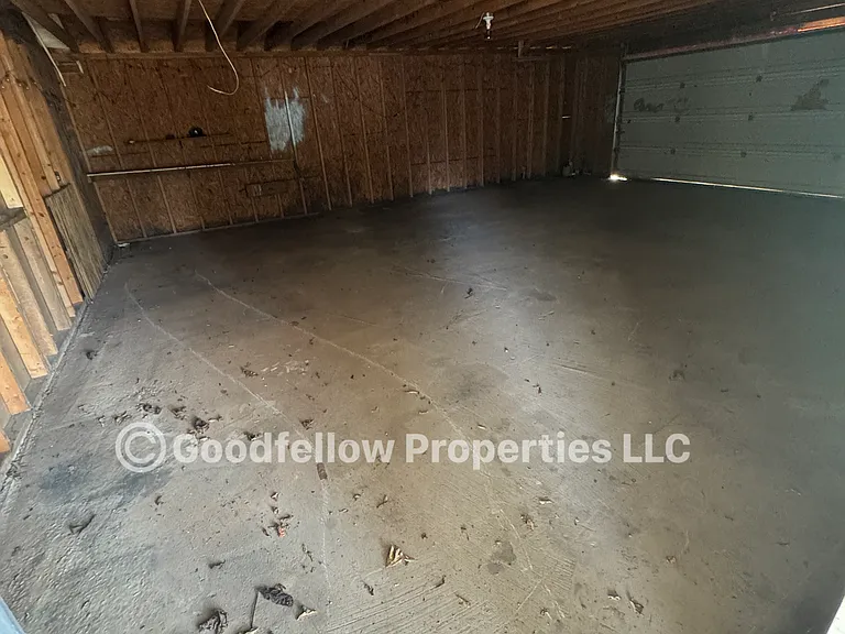 608 Marion Ave — Photo 10