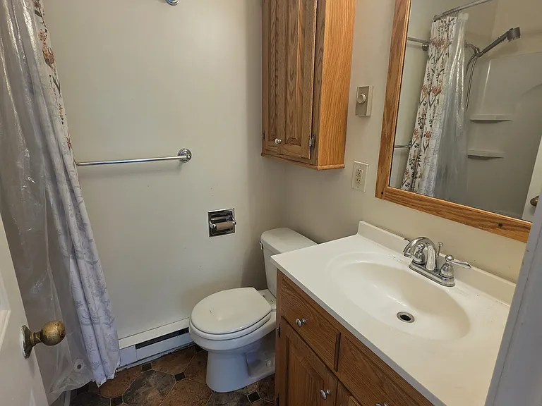 24 Salem Pl #24 — Photo 11
