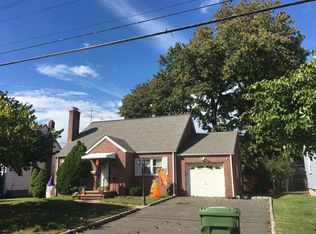 426 Rosewood Ter, Linden, NJ 07036
