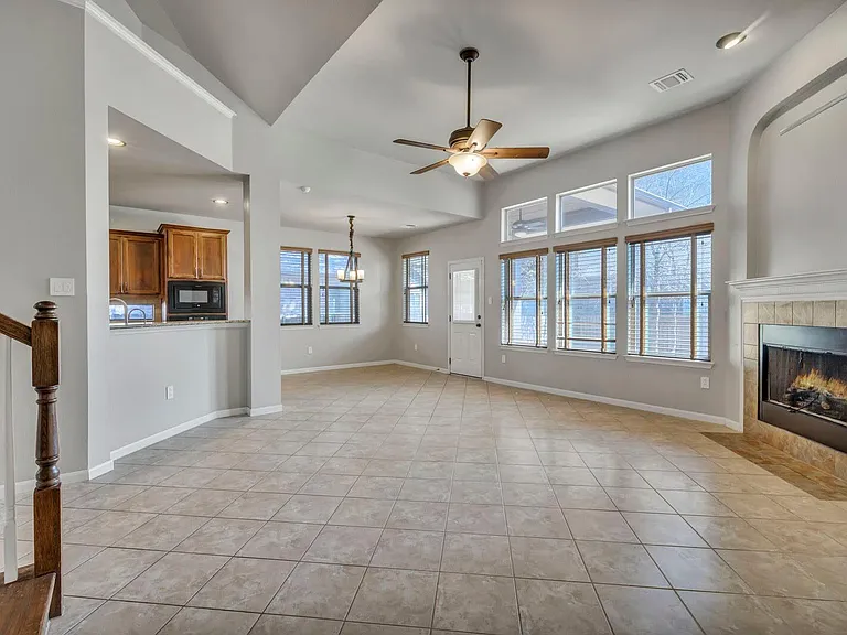 105 Latitude Ln — Photo 15