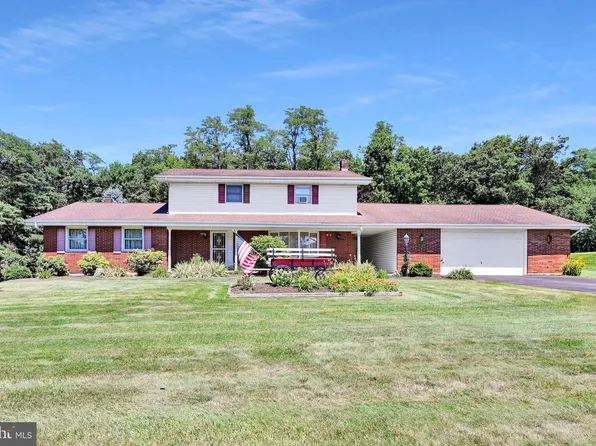 225 Morea Rd, Frackville, PA 17931