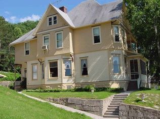 601 S 2nd St, Alma, WI 54610