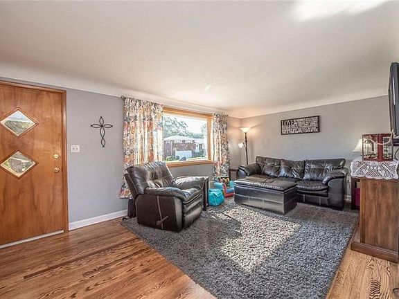 4th image of 14219 Hiland Pl
