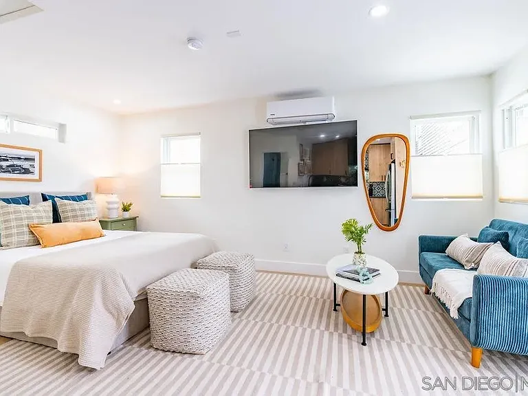 725 Pennsylvania Ave #731 — Photo 2