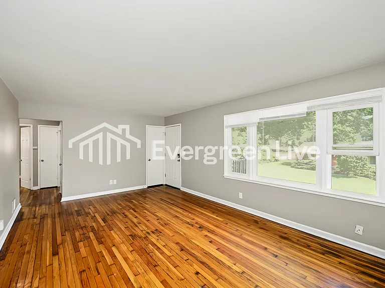 1086 Elda Ln — Photo 5