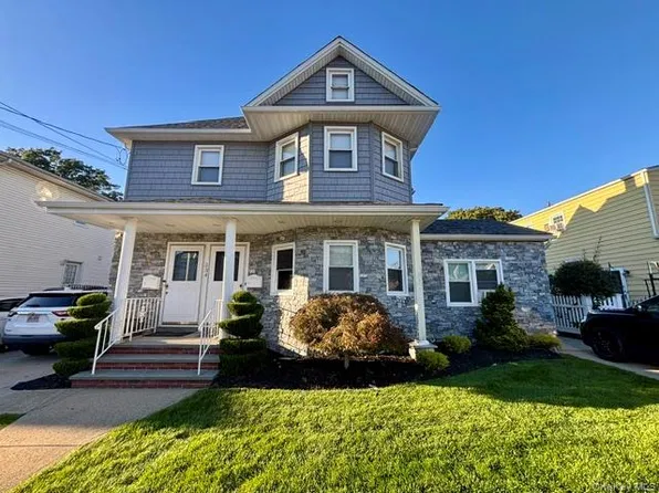 234 Garfield Ave, Mineola, NY 11501
