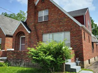 410 E Booneslick Rd #B, Warrenton, MO 63383