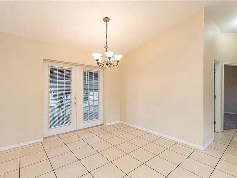 9084 Caloosa Rd — Photo 10