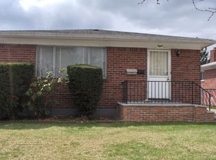 8 Park Hill Ln, Staten Island, NY