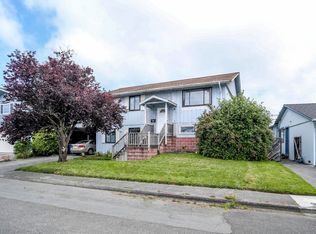 2066 11th St, Arcata, CA 95521