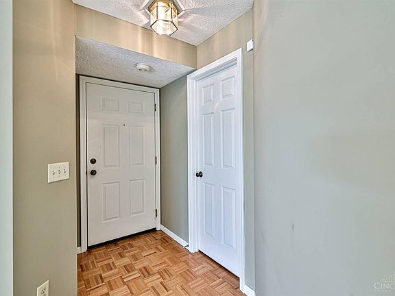 4th image of 7520 Waterford Cir APT 301