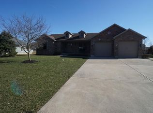 329 Woodside Ct, Batesville, IN 47006