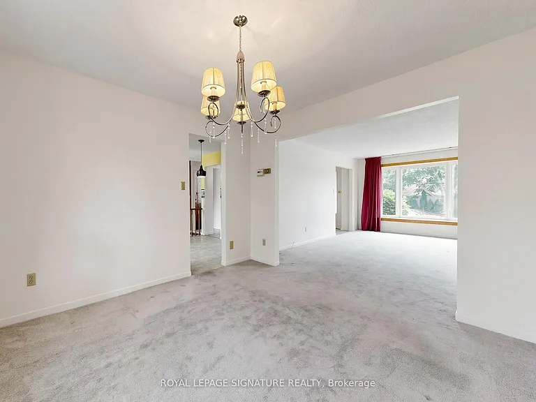 94 Howlett Ave — Photo 12