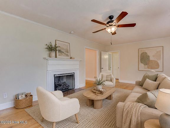 5th image of 3032 Congaree Avenue NW