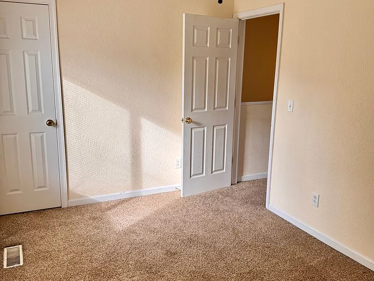 1476 Tenbury Dr — Photo 19
