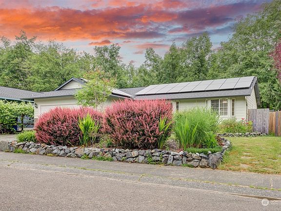 2nd image of 201 W Pilchuck Street