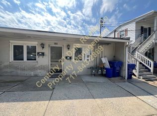 1404 E Maple St APT A, York, PA 17403