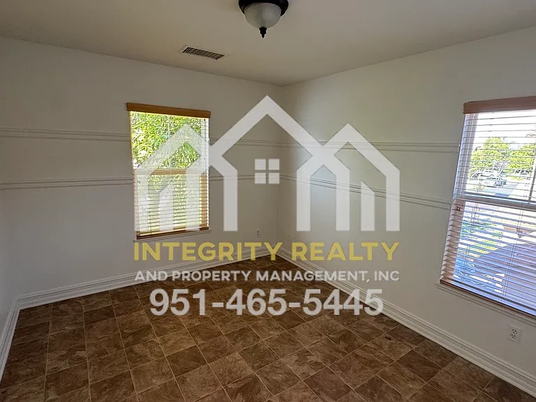 7986 Barnstormer Ct — Photo 12