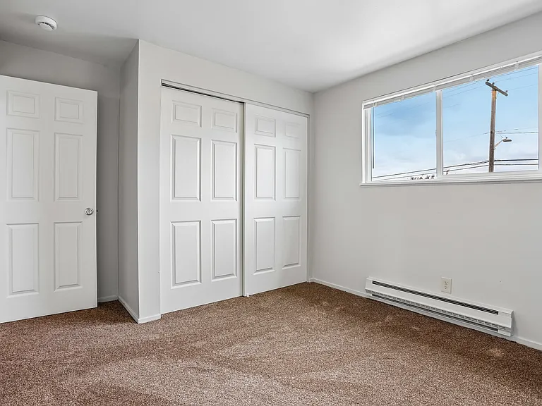 Verandas Apartments — Photo 14