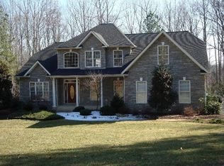 8 Augusta Dr, Stafford, VA 22556