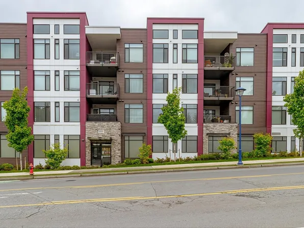 707 Treanor Ave #207, Langford, BC V9B 0X7