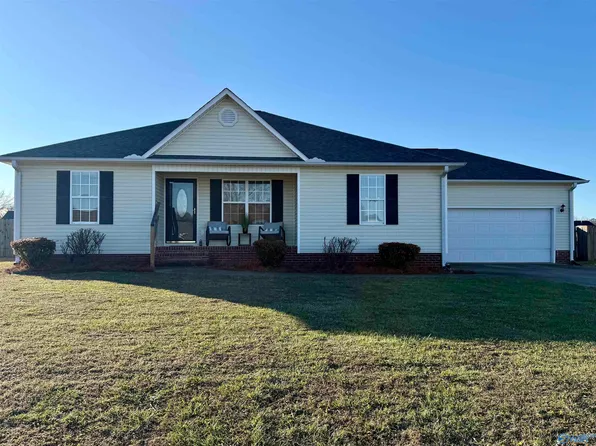 160 Walley Dr, Arab, AL 35016