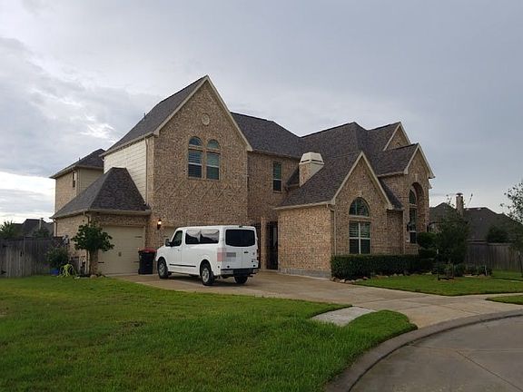 3rd image of 4202 Siesta Creek Ct