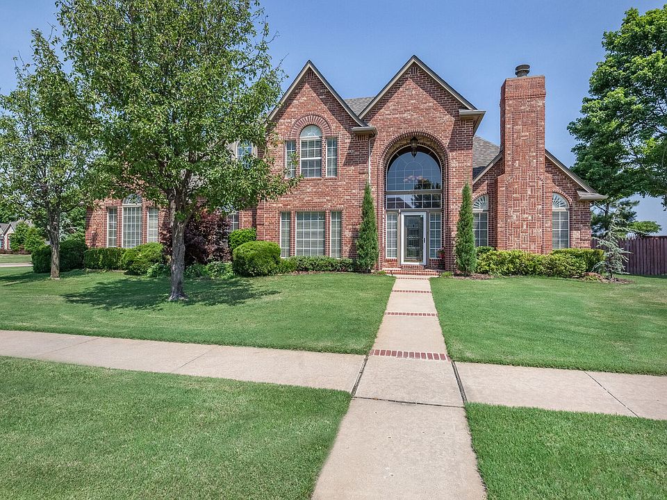Stunning Home-Forest Ridge!