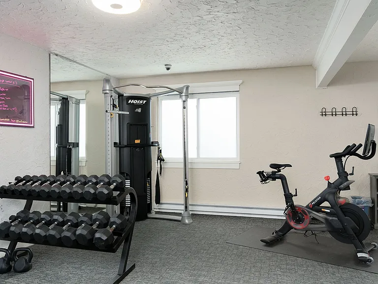 Summerhill Estates Apartments — Photo 17