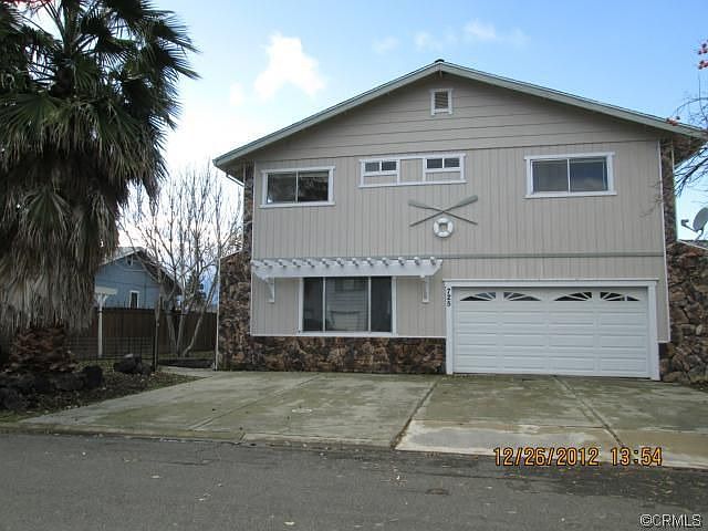 1st image of 725 Bass Ln