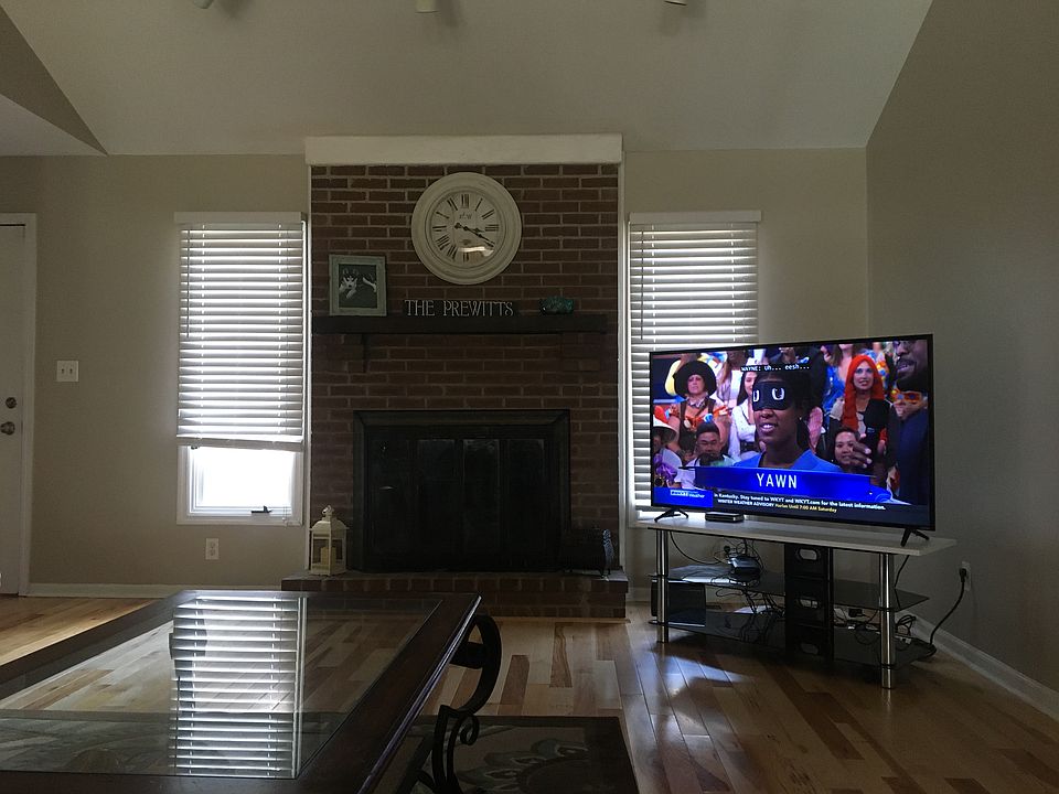 1st image of 472 Lamont Dr