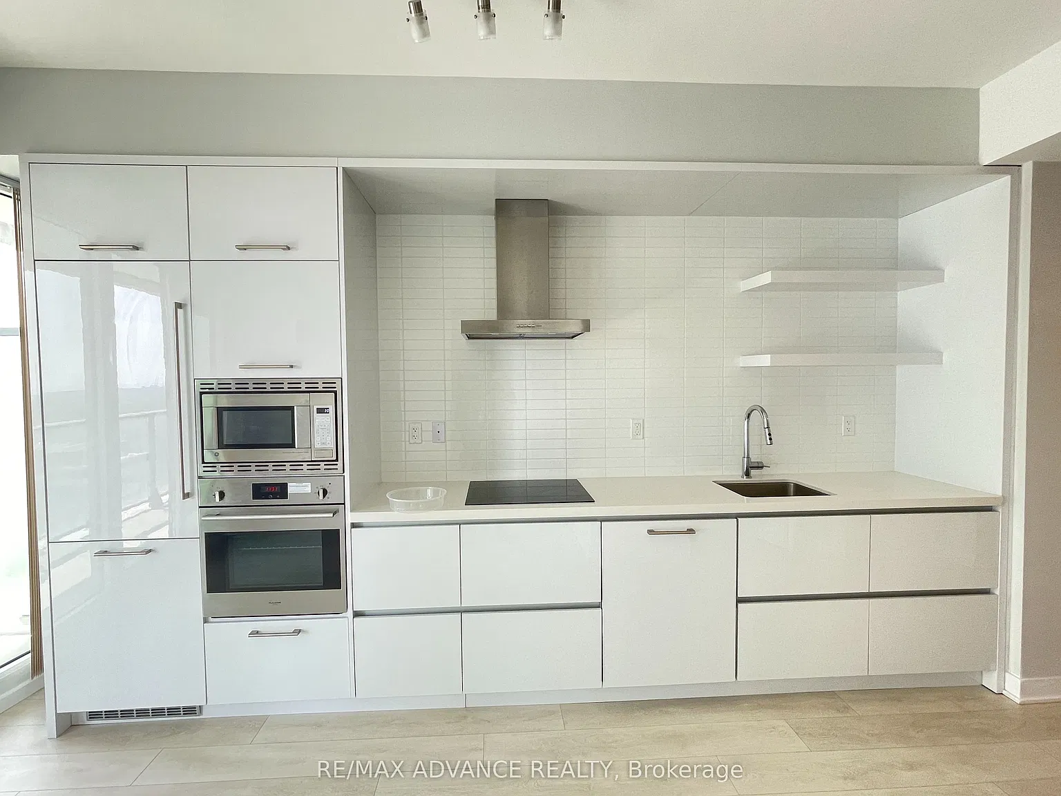 1 bed, $2,100 — Photo 2