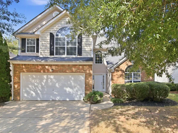 86 Saint Charles Pl, Sharpsburg, GA 30277