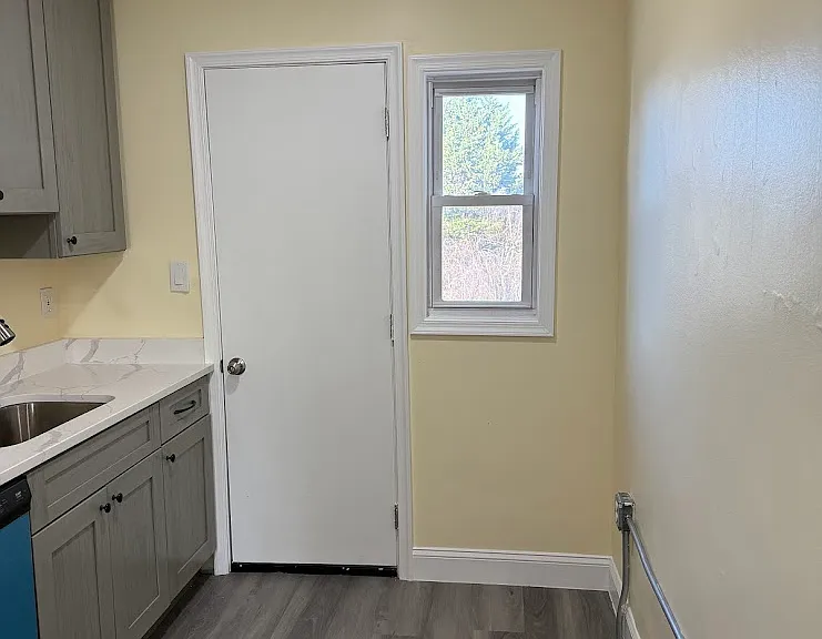 1820 C St NE #2 — Photo 24