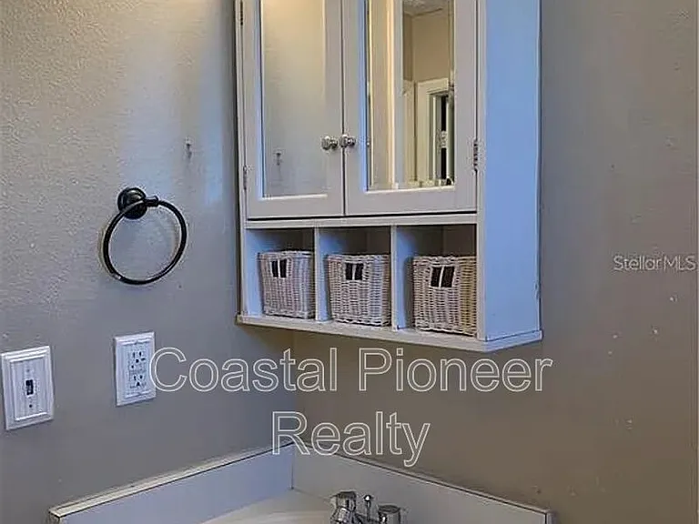 4263 Deltona Blvd — Photo 14