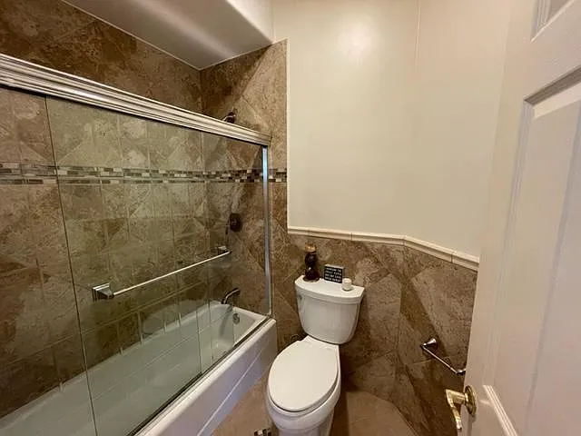 811 Fox Glen Pl — Photo 15